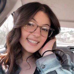 Meet your Posher, Kayelyn